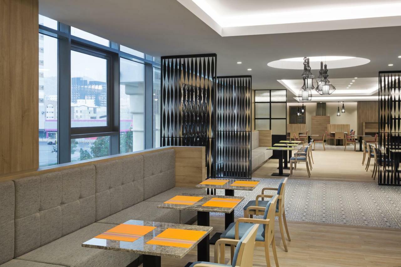 Park Inn By Radisson Makkah Aziziyah Mekka Zewnętrze zdjęcie Interior of the hotel